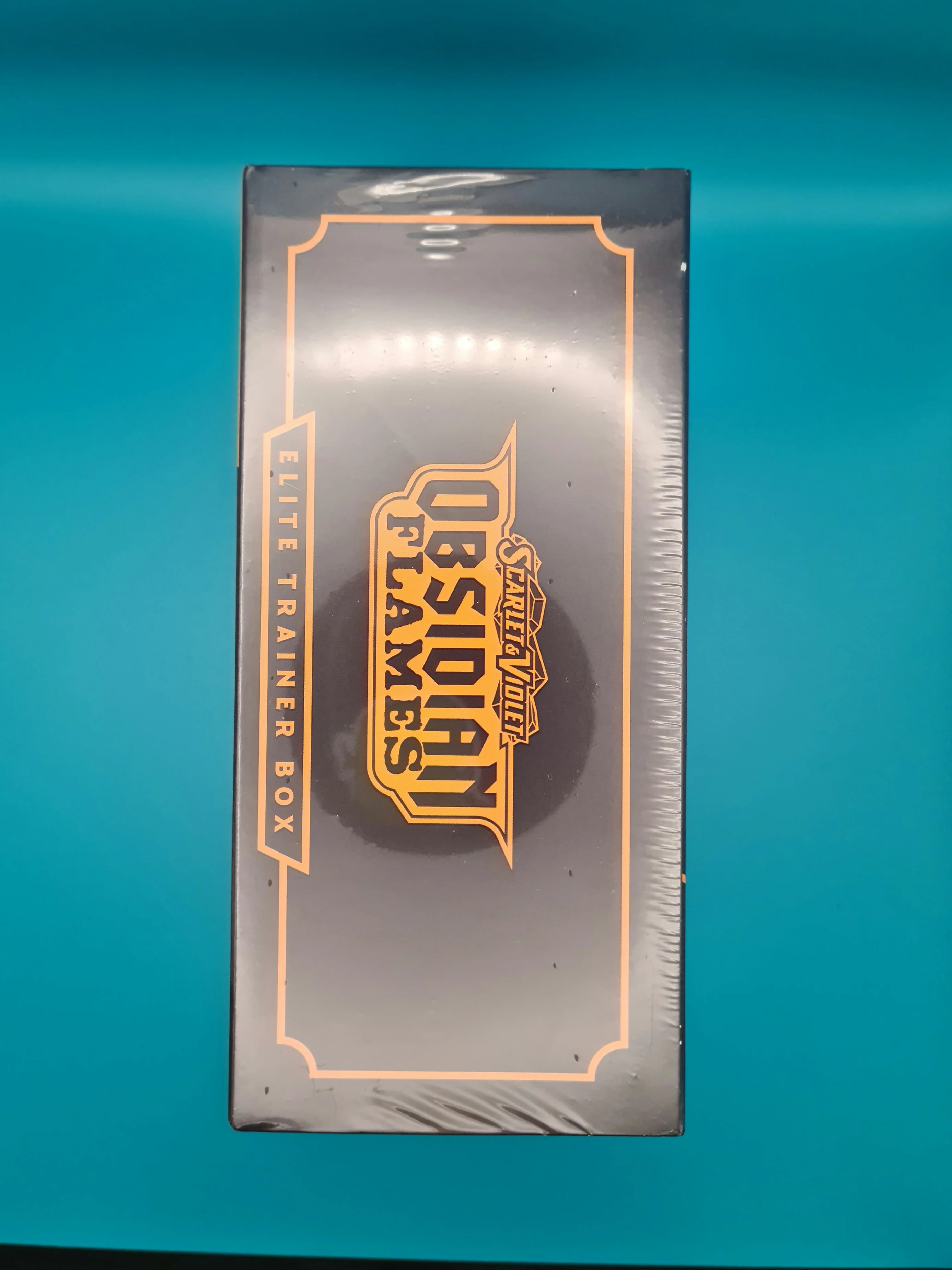 [Pre-Owned] Pokémon TCG: Obsidian Flames Elite Trainer Box - Image 7